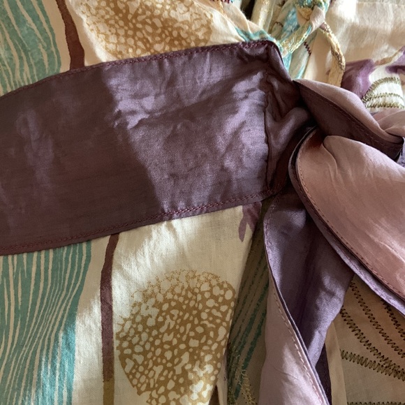 Zedzz Gorgeous Floral Wrap Dress with Silk Waist Tie - Picture 11 of 12